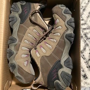 Oboz sawtooth ankle Women’s hiking boot